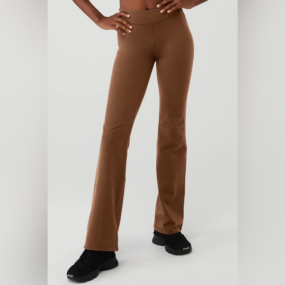 NWT Alo Airbrush lowrise bootcut legging S and Airlift Intrigue Bra XS set Brown - Picture 2 of 3